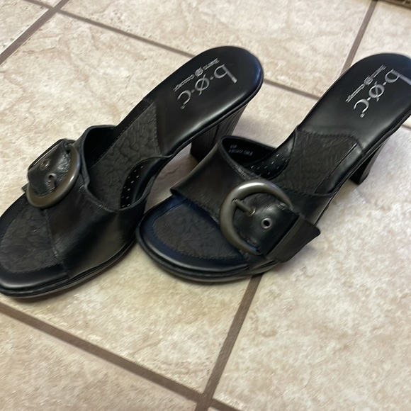 Boc heels sz 8 - Picture 2 of 4